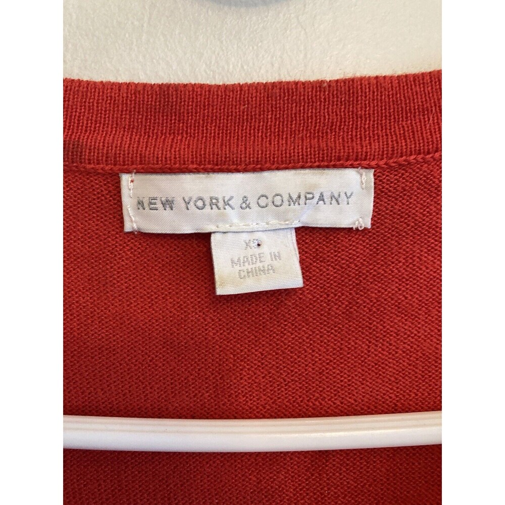New York & Company Women’s Button Cardigan Red Floral Short Sleeve Size XS - Picture 7 of 12